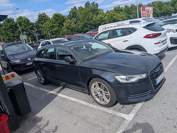 Audi A6 2 of 5