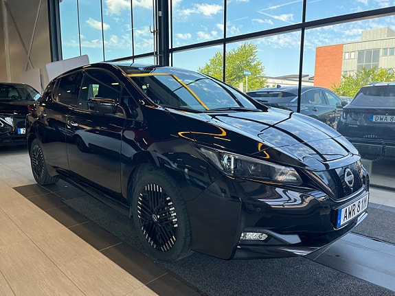 Nissan Leaf 2 of 5