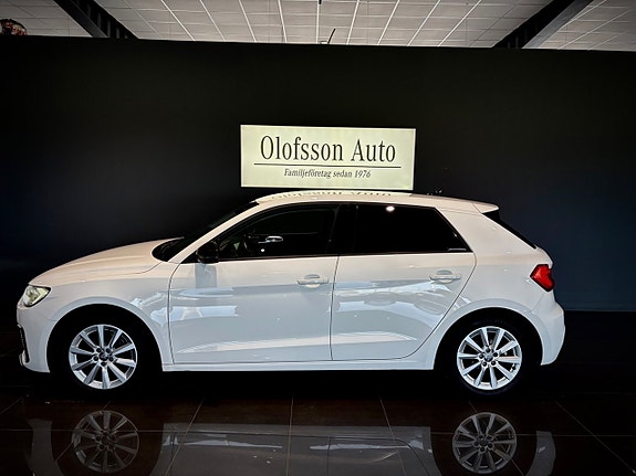 Audi A1 2 of 5