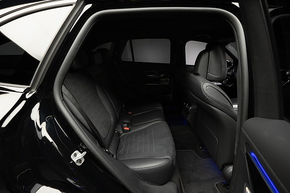 Mercedes-Benz GLC300 e 15 of 16