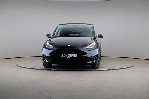 Tesla Model Y 3 of 26
