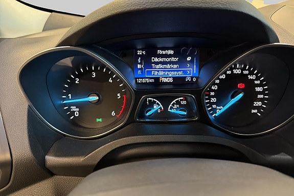 Ford Kuga 15 of 15