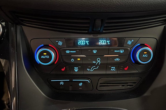 Ford Kuga 11 of 15