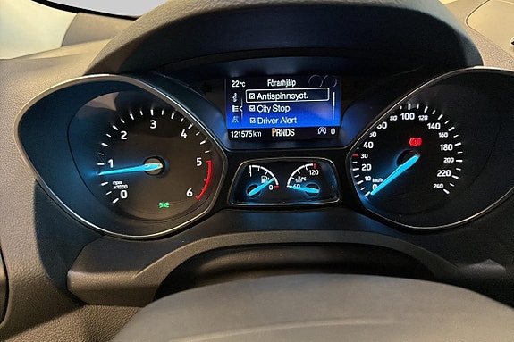 Ford Kuga 14 of 15