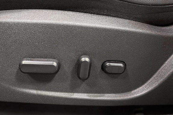 Ford Kuga 13 of 15