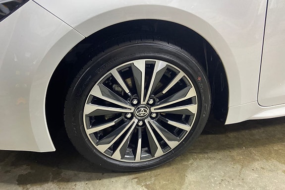 Toyota Corolla 18 of 22