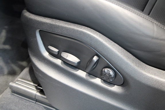 Porsche Cayenne 19 of 20