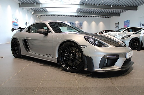 Porsche 718 Cayman GT4 RS