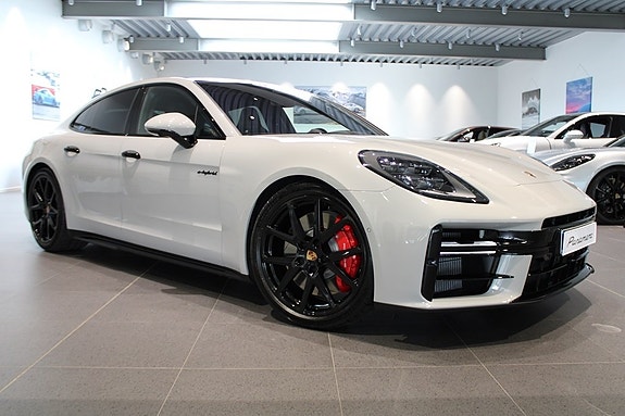 Porsche Panamera 4S
