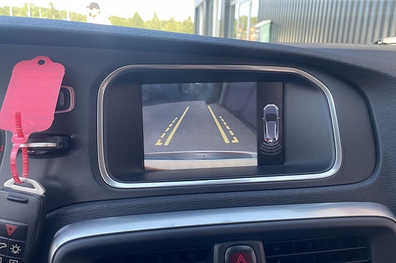 Volvo V40 Cross Country 8 of 8