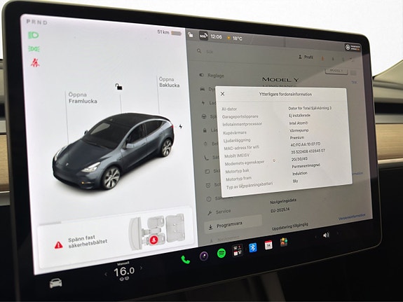 Tesla Model Y 21 of 30