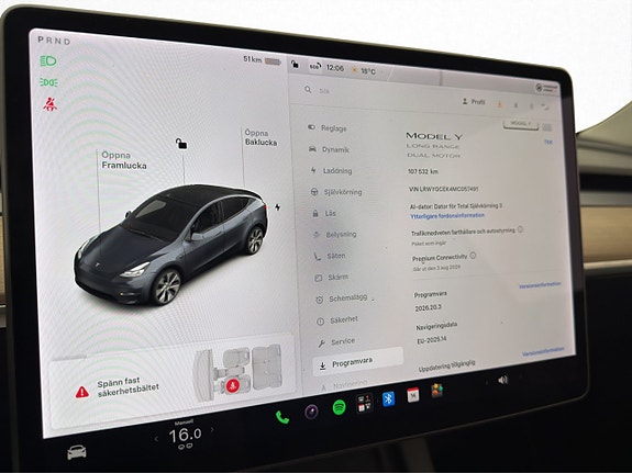 Tesla Model Y 20 of 30