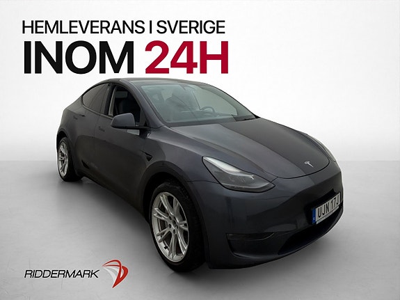 Tesla Model Y 4 of 30