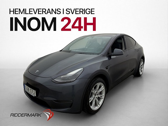 Tesla Model Y 4 of 30