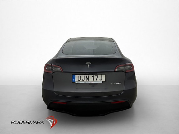 Tesla Model Y 6 of 30