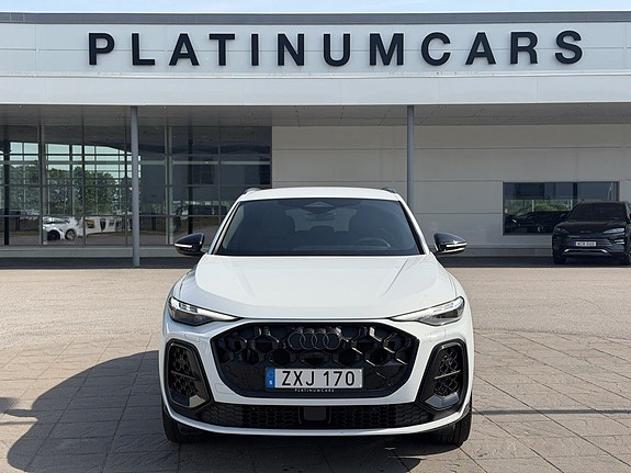 Audi Q5 3 of 5