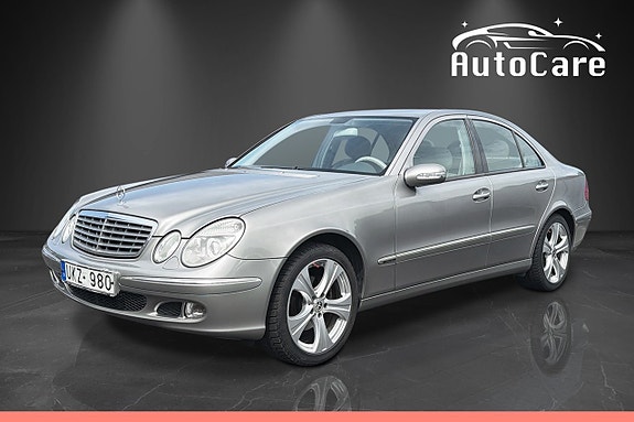 Mercedes-Benz E200 4 of 6