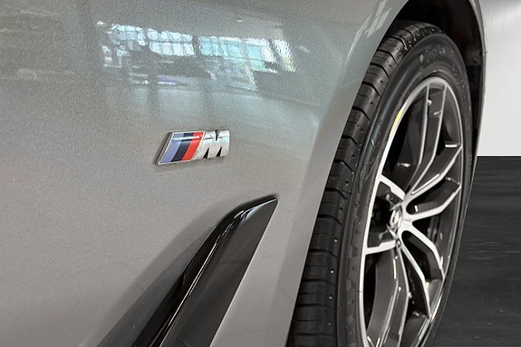 BMW 520 25 of 26