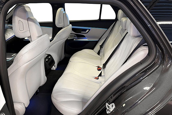 Mercedes-Benz E300 de 9 of 14