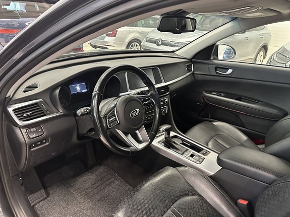 Kia Optima 5 of 24