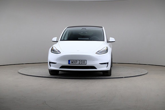Tesla Model Y 3 of 26