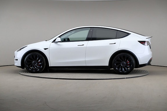 Tesla Model Y 4 of 26