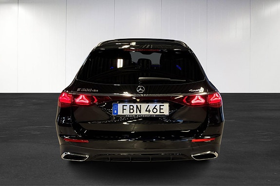 Mercedes-Benz E300 de 6 of 23