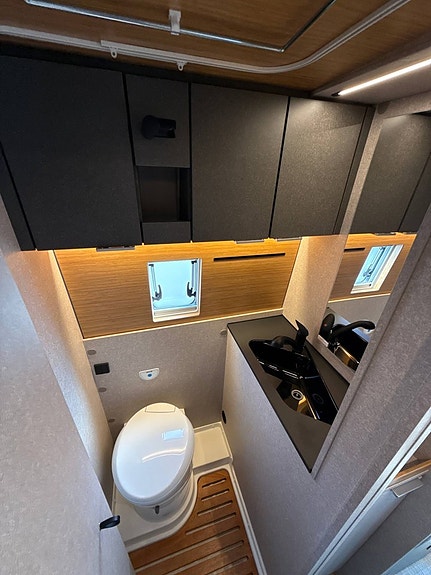 Hymer Redwood 600 Explorer 8 of 10