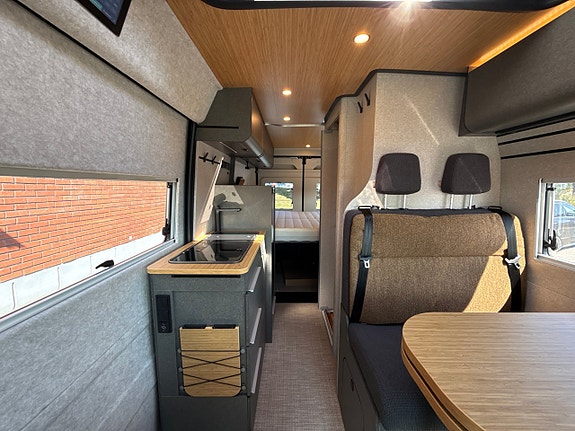 Hymer Redwood 600 Explorer 4 of 10