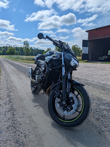 Kawasaki Z650 2 of 5