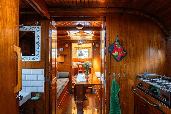 Gentleman's cruiser 8 of 12