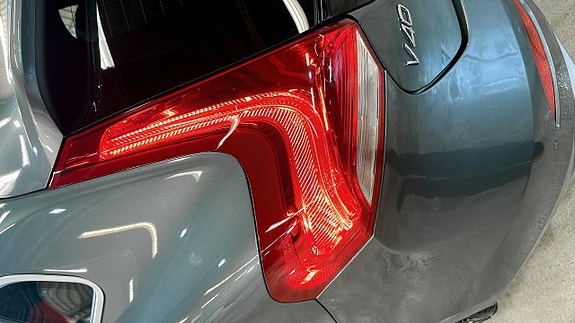 Volvo V40 14 of 17