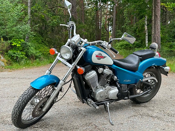 Honda VT 600 C SHADOW 2 of 6