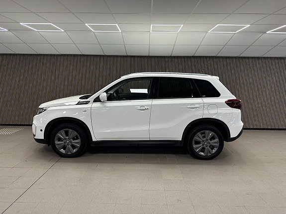 Suzuki Vitara 3 of 10