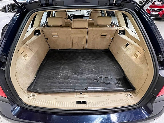 BMW 523i 7 of 7