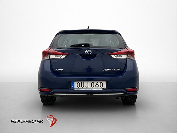 Toyota Auris 7 of 30