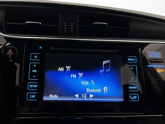 Toyota Auris 21 of 30