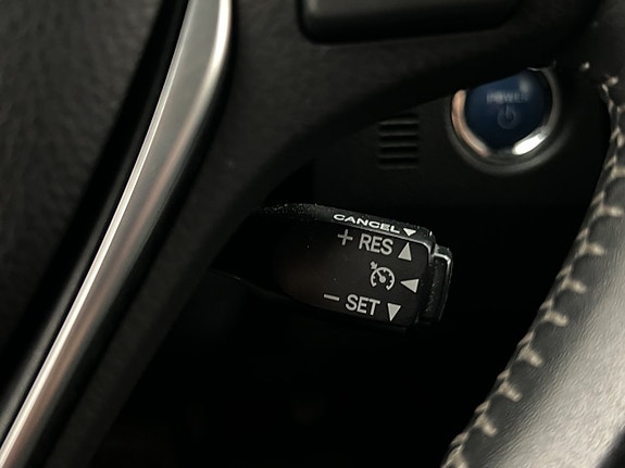 Toyota Auris 19 of 30