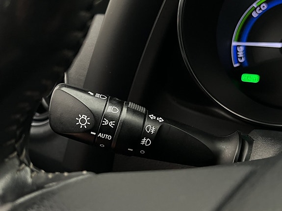 Toyota Auris 15 of 30