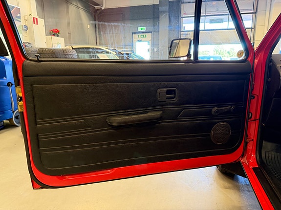 Volkswagen Jetta 19 of 30