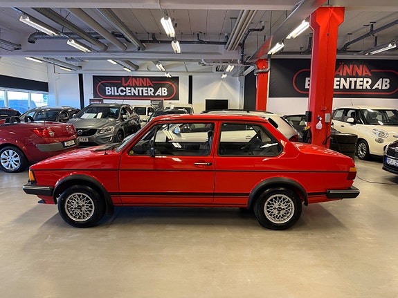 Volkswagen Jetta 17 of 30