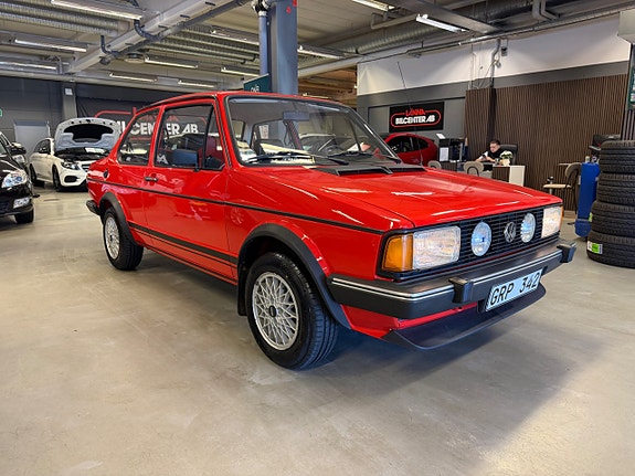 Volkswagen Jetta 7 of 30