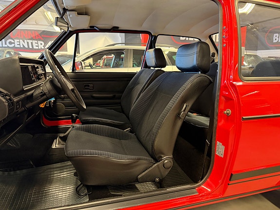 Volkswagen Jetta 26 of 30