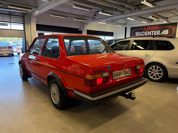 Volkswagen Jetta 12 of 30