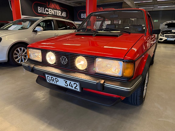 Volkswagen Jetta 3 of 5