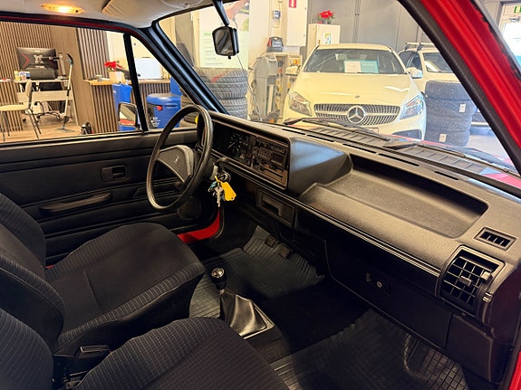 Volkswagen Jetta 30 of 30