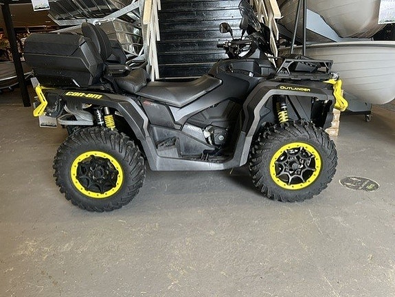 Can-Am Outlander 1000 MAX XTP Traktor B Inkl Bandsats "MOMSAD"