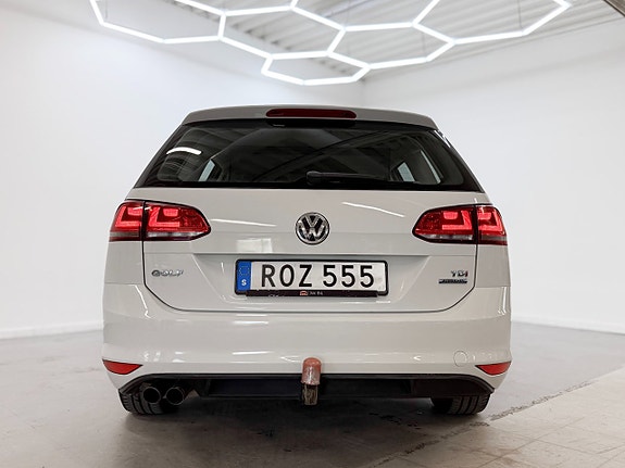 Volkswagen Golf VII 7 of 28