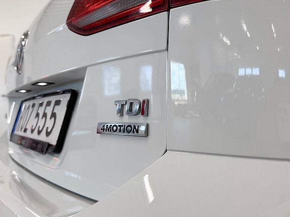 Volkswagen Golf VII 28 of 28