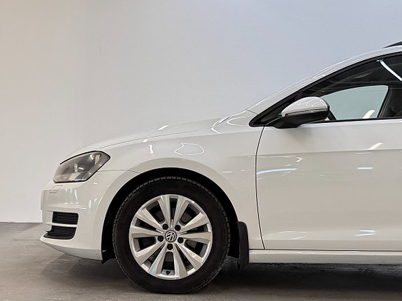 Volkswagen Golf VII 24 of 28